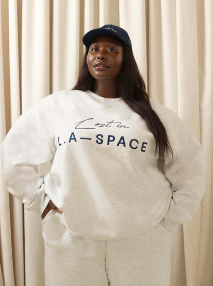 'LOST IN L.A-SPACE' EMBROIDERED SWEATSHIRT IN LIGHT GREY MARL