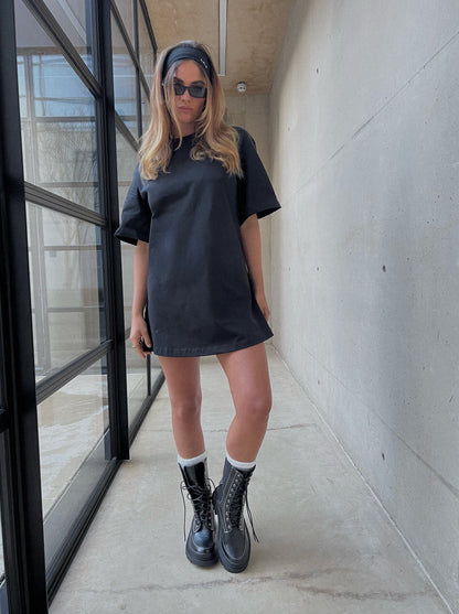 ‘AMÉLIE’ EMBROIDERED T-SHIRT DRESS BLACK