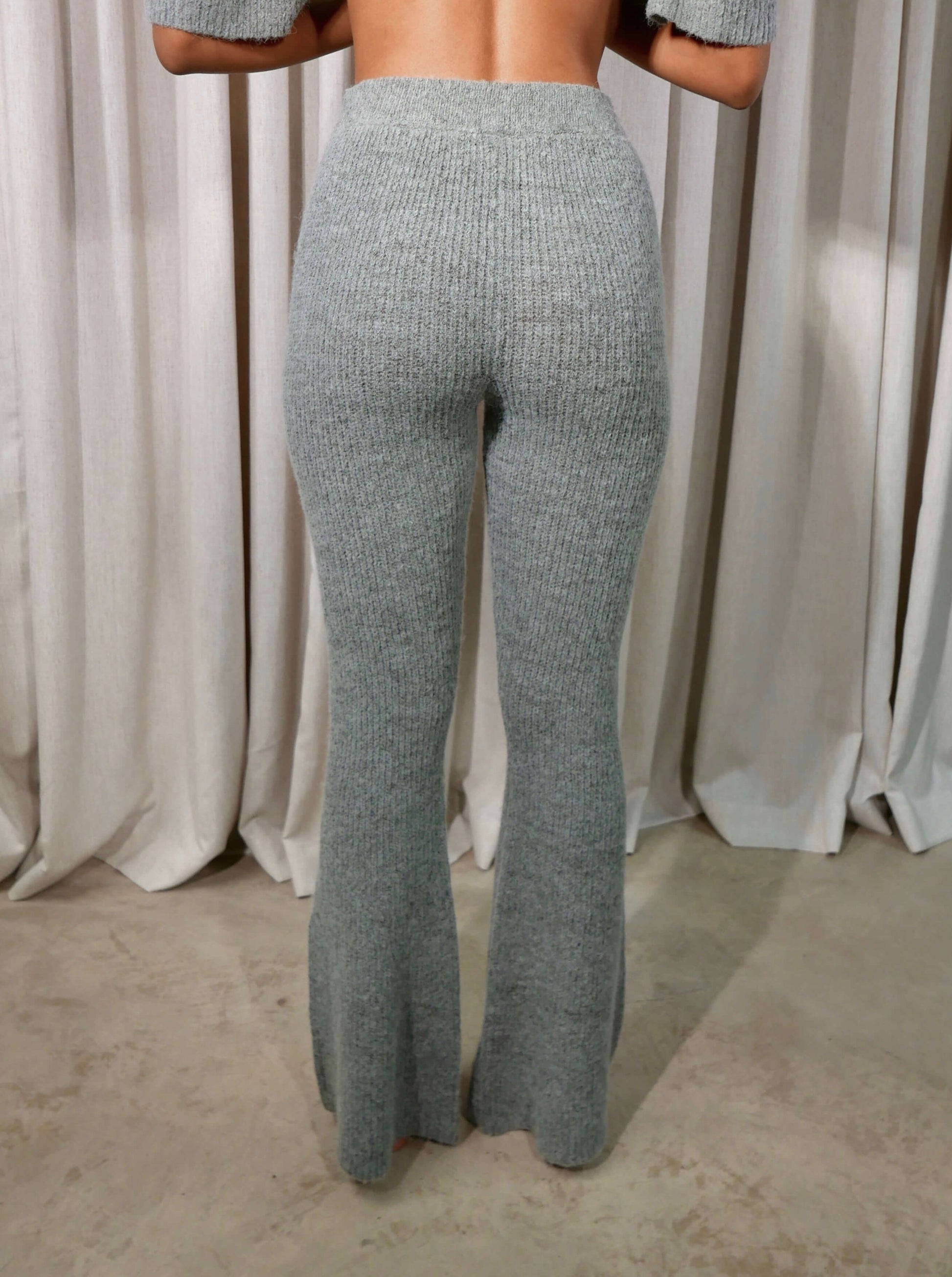 Calme' Grey Knitted Trousers  Flared Leg High-Waisted Pants – LA