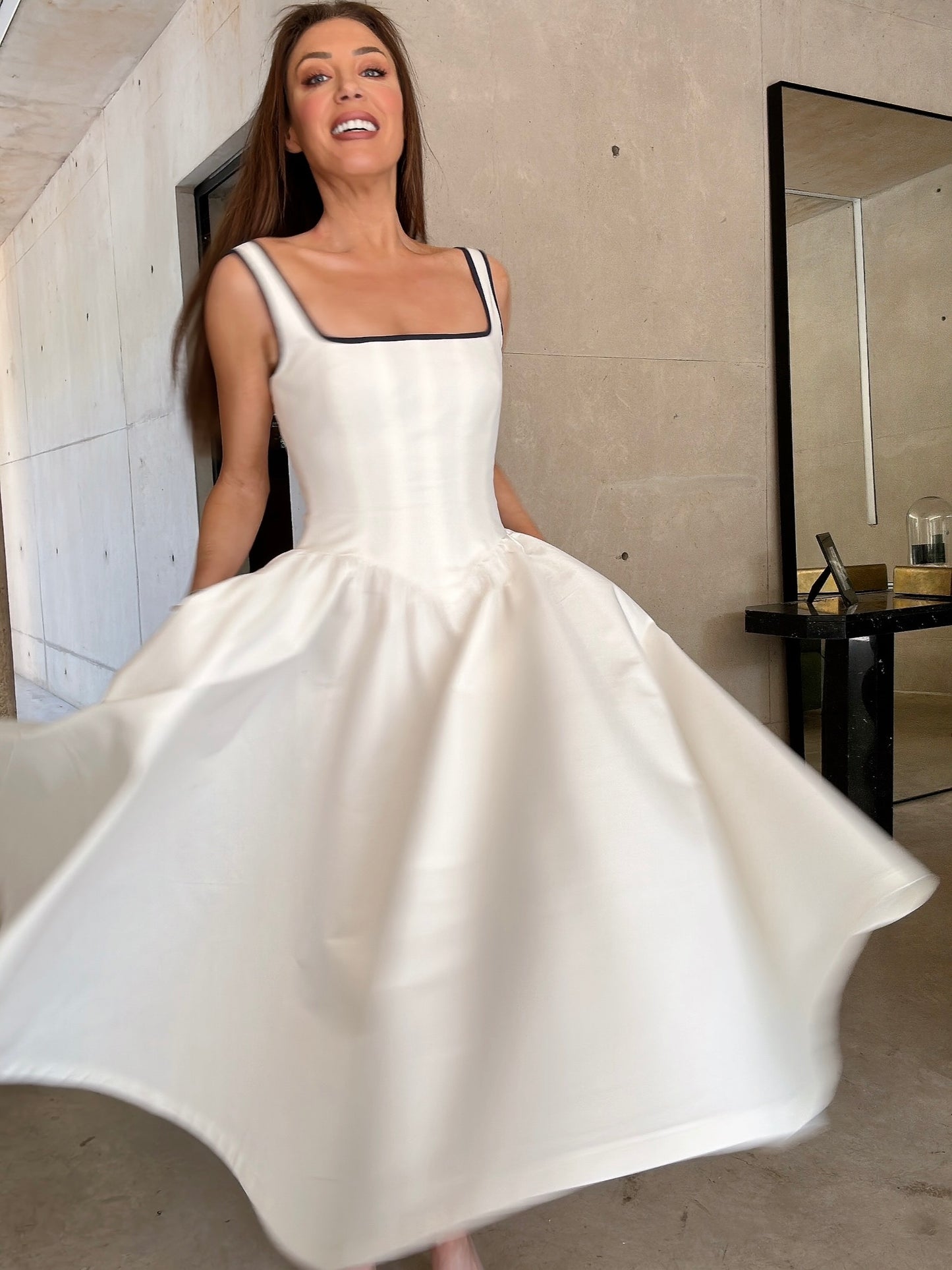 'CHLOE' CORSETED SQUARE NECK MIDI DRESS WHITE